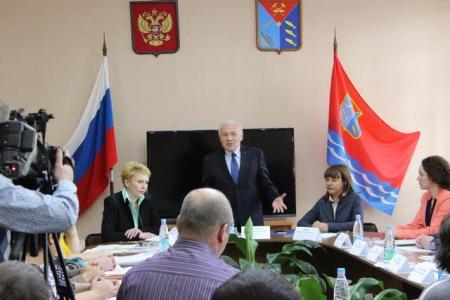 Первый секретарь Магаданского областного Комитета КПРФ Александр Шишкин посетил с рабочим визитом Тенькиский район
