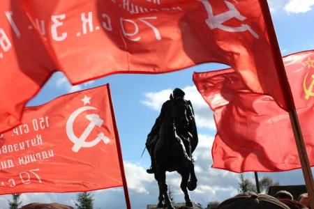 Коммунисты республики Башкортостан почтили память легендарного комдива Минигали Шаймуратова