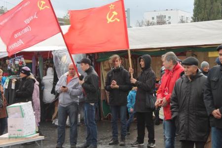 Башкирский реском КПРФ провел митинг памяти защитников Советской Конституции