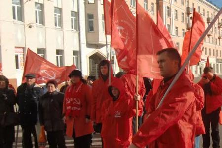 «Нет прощения палачам!». Митинг в Иваново, посвященный памяти погибших в октябре 1993 года