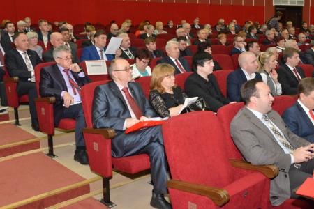 16 октября в Подмосковье открылся семинар-совещание партийного актива КПРФ