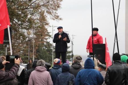 В Самаре прошел митинг в защиту трудящихся предприятий «АвтоВАЗагрегат» и «АвтоВАЗагрегат-пошив»