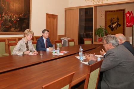 Дмитрий Новиков провёл встречу с генеральным секретарём ЦК Компартии Ливана  Халедом Хадади