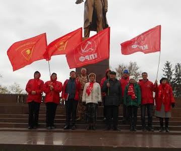 Мордовский реском ЛКСМ организовал автопробег, посвященный 97-й годовщине Комсомола
