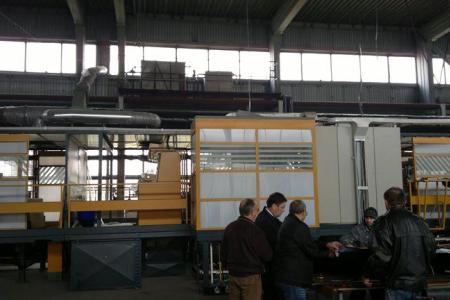 Виктор Гончаров посетил завод по производству синтетической кожи в столице Карачаево-Черкессии