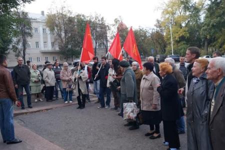 Пензенские коммунисты отдали дань уважения павшим за советскую Родину