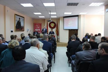 Пленум сталинградских коммунистов рассмотрел вопросы молодежной политики и подвел итоги избирательной кампании