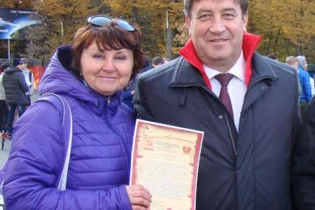 29 октября, в день рождения ВЛКСМ, депутат Госдумы Виктор Гончаров принимал нормативы ГТО у молодёжи  г.Ставрополя