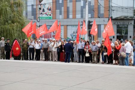 В Краснодарском крае прошли мероприятия КПРФ в рамках акции в память об октябрьской трагедии 1993 года