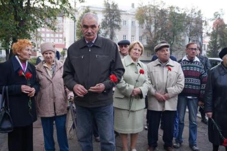 Пензенские коммунисты отдали дань уважения павшим за советскую Родину