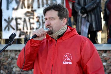 Самарская область. Митинг против сокращений на предприятиях прошел в Автозаводском районе Тольятти
