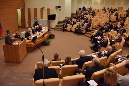 «Ситуация в стране становится взрывоопасной». Г.А. Зюганов провел заседание фракции КПРФ в Госдуме