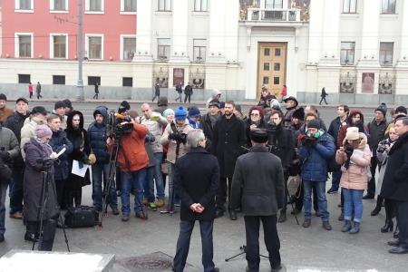 Коммунисты в Москве создали открытую коалицию против платных парковок
