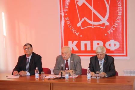 Депутат-коммунист С.В. Муравленко на Белгородчине: «Выход из кризиса не в латании дыр, а в смене экономического курса страны» 