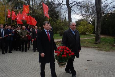 Д.Г. Новиков в ходе поездки по Крыму посетил Севастополь