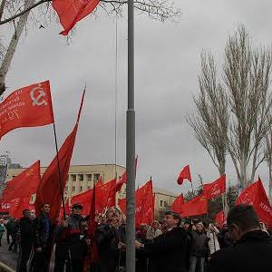 В Крыму прошёл автопробег в честь 95-й годовщины освобождения полуострова от белогвардейцев
