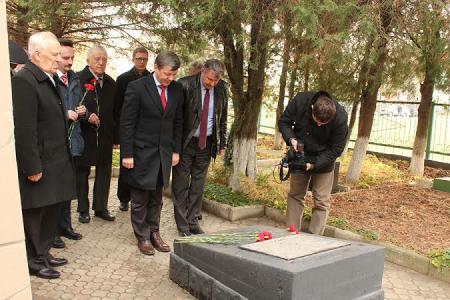 В Крыму прошёл автопробег в честь 95-й годовщины освобождения полуострова от белогвардейцев