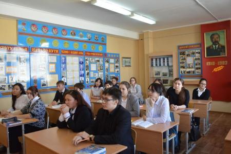 Республика Калмыкия. В школе имени Б.Б. Городовикова города Элисты прошел урок Мужества