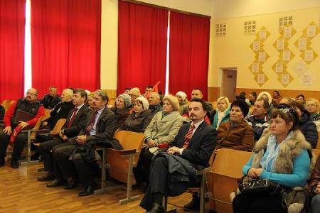 В Крыму прошёл автопробег в честь 95-й годовщины освобождения полуострова от белогвардейцев