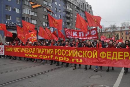 Ленинград верен делу Великого Октября! Шествие и митинг коммунистов в городе трех революций