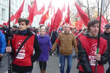Тульские коммунисты приняли участие в шествии и митинге в Москве