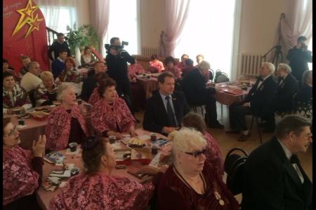 Депутат-коммунист Госдумы А.П. Тарнаев встретился с детьми войны города Дзержинска Нижегородской области