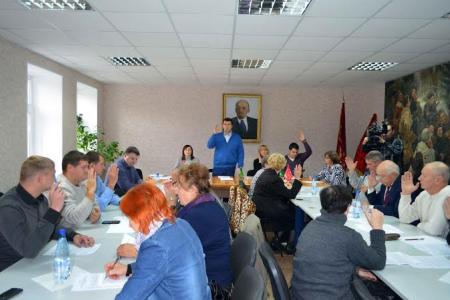 Олег Лебедев провел Пленум Тульского обкома КПРФ, на котором отмечено существенное усиление всех направлений партийной работы в течение 2015 года