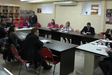 «Проведут обрезание социальных выплат на полную катушку». В Саратове прошла пресс-конференция О.Н. Алимовой и А.Ю. Анидалова