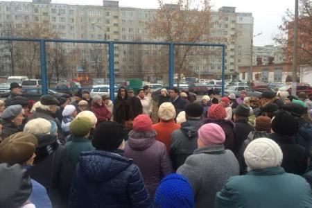 Олег Лебедев продолжает проводить массовые встречи с избирателями Тульской области