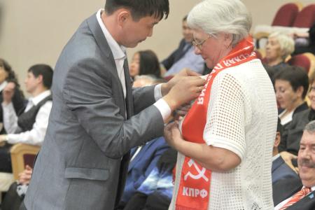 «Мы сильны нашей верною дружбой». Коммунисты города Мирного в Якутии организовали встречу комсомольцев разных поколений