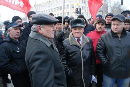 Кировские дальнобойщики объявили о начале забастовки