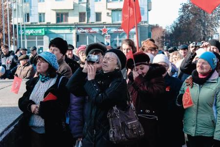 Коммунисты Донецкой и Луганской народных республик отпраздновали 98-ю годовщину Великой Октябрьской социалистической революции