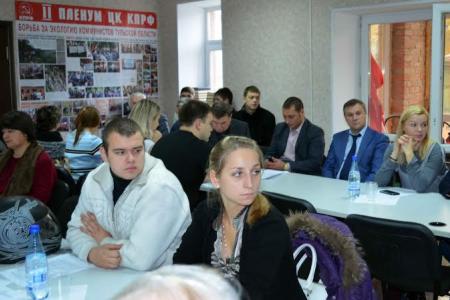Олег Лебедев провел Пленум Тульского обкома КПРФ, на котором отмечено существенное усиление всех направлений партийной работы в течение 2015 года