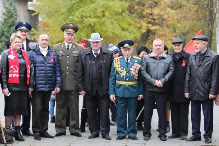 Северная Осетия торжественно отпраздновала 98-ю годовщину Великой Октябрьской социалистической революции