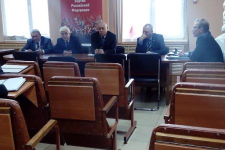 Владимир Поздняков провёл рабочую встречу с членами фракции КПРФ в Законодательном собрании Забайкальского края