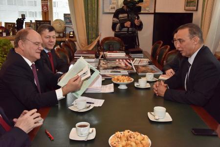 Г.А. Зюганов встретился с Героем Кубы Антонио Герреро Родригесом и Послом Республики Куба в РФ Эмилио Лосада Гарсия