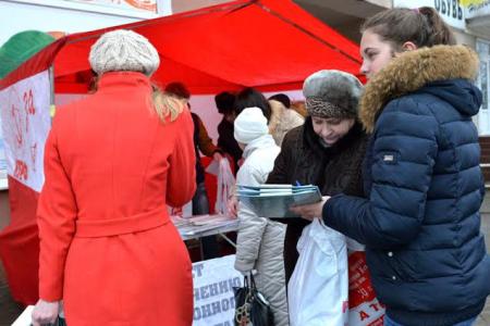 Ивановские коммунисты провели серию пикетов против увеличения пенсионного возраста и отмены индексации пенсий