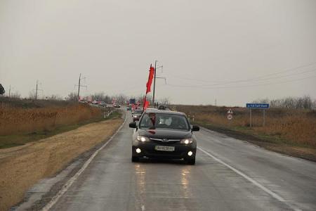 В Крыму прошёл автопробег в честь 95-й годовщины освобождения полуострова от белогвардейцев