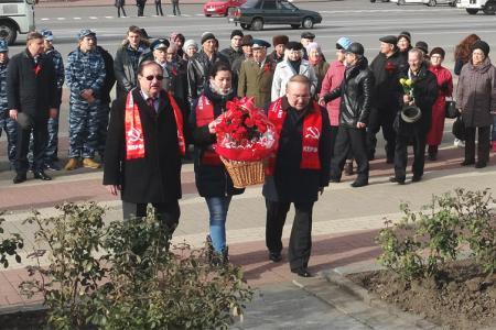 С революцией в сердце. Празднование годовщины Великого Октября в Курске