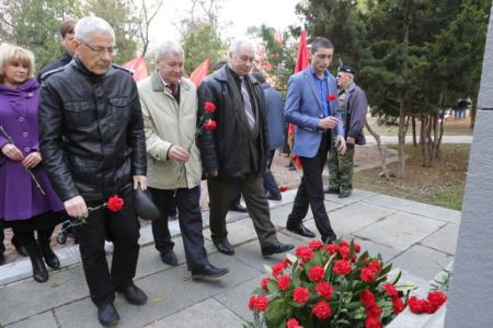 Д.Г. Новиков начал поездку в Крым, где проходят юбилейные мероприятия в честь 95-летия установления Советской власти