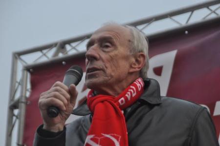 Ленинград верен делу Великого Октября! Шествие и митинг коммунистов в городе трех революций