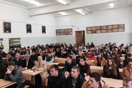 Олег Лебедев провел встречу со студентами и преподавателями лесохозяйственного факультета Брянского государственного инженерно-технологического университета