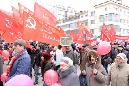 Три тысячи новосибирцев приняли участие в митинге, посвященном 98-й годовщине Великой Октябрьской социалистической революции