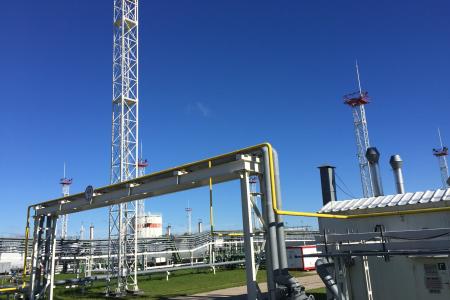 Олег Лебедев посетил нефтяную платформу Д-6 в Балтийском море