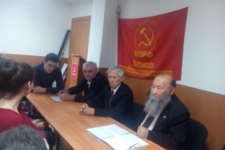 Республика Алтай. Коммунисты и комсомольцы отметили 97-ю годовщину ВЛКСМ
