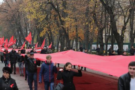 Северная Осетия торжественно отпраздновала 98-ю годовщину Великой Октябрьской социалистической революции