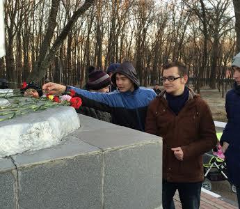Красноярские дальнобойщики при поддержке КПРФ провели акцию протеста против преступной системы «Платон»