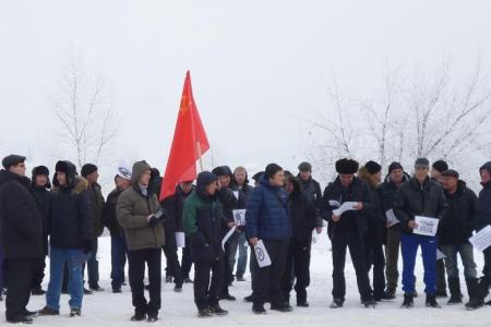 Республика Хакасия: "Налог Ротенберга" – заплати или умри. В Абакане десятки дальнобойщиков выступили против новых дорожных поборов 