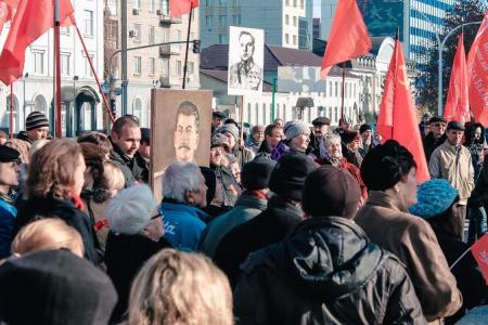 Коммунисты Донецкой и Луганской народных республик отпраздновали 98-ю годовщину Великой Октябрьской социалистической революции