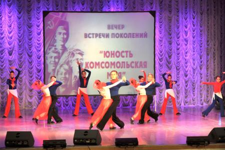 «Мы сильны нашей верною дружбой». Коммунисты города Мирного в Якутии организовали встречу комсомольцев разных поколений